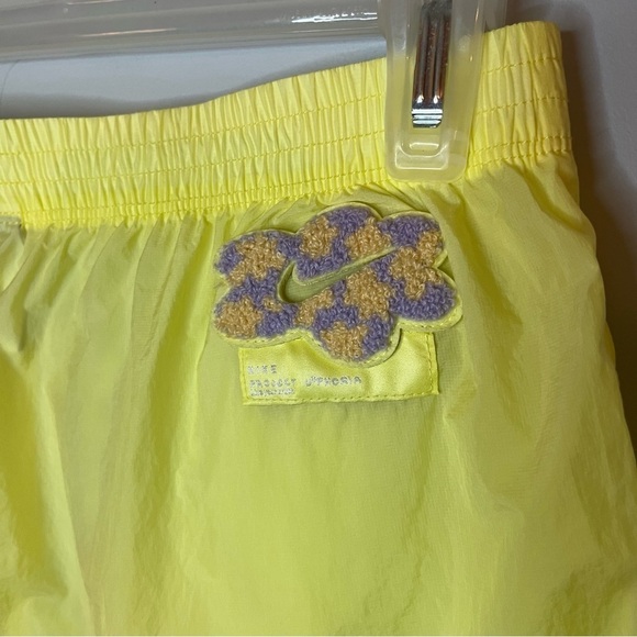 Nike Sportswear Project Uphoria Woven Daisy Yellow Sheer Nylon Shorts Size Small - Picture 14 of 16